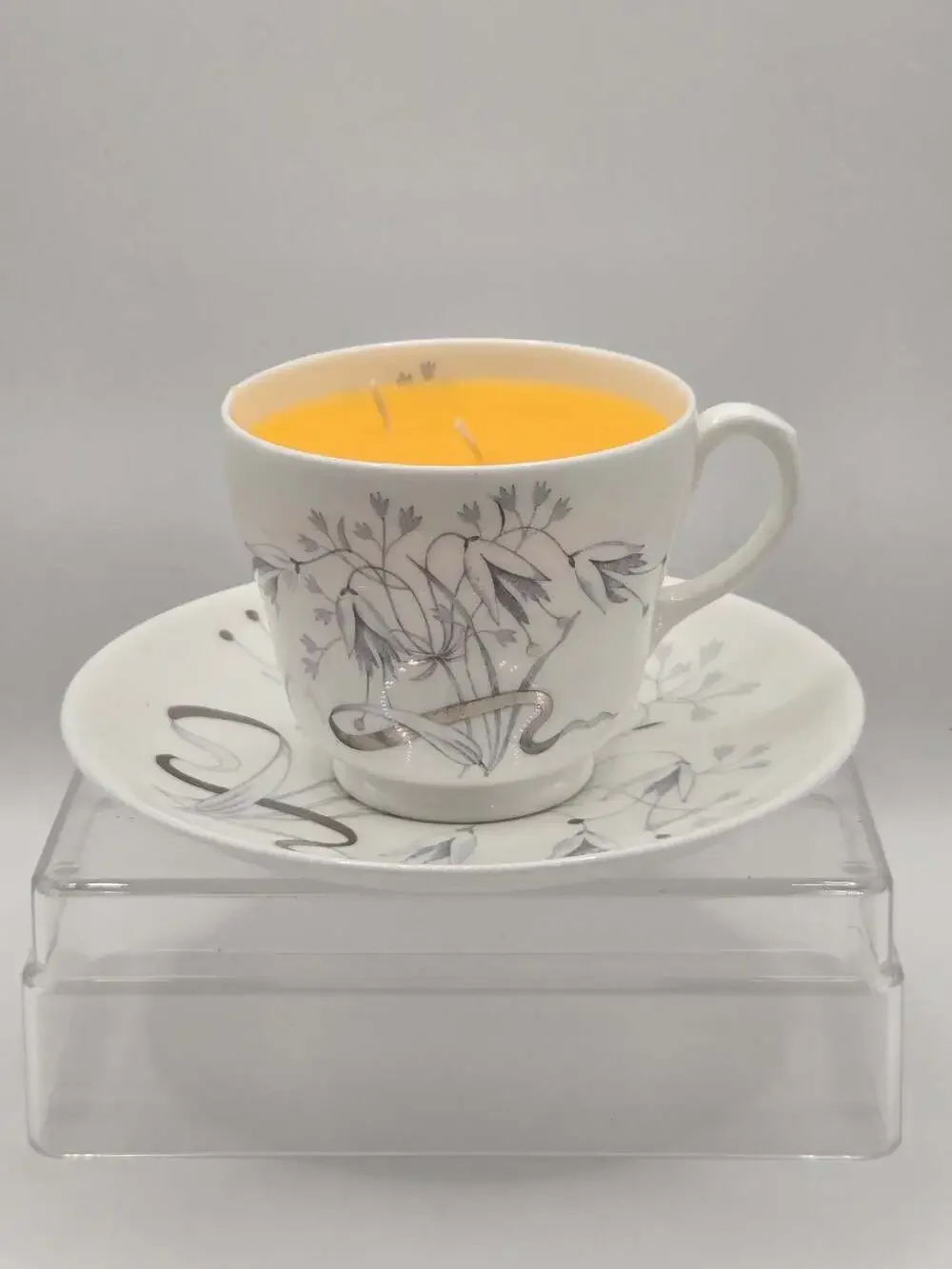 VTG Wedgwood Wild Oats W4166 Bone China Hand-Poured Candle in Tea Cup Set